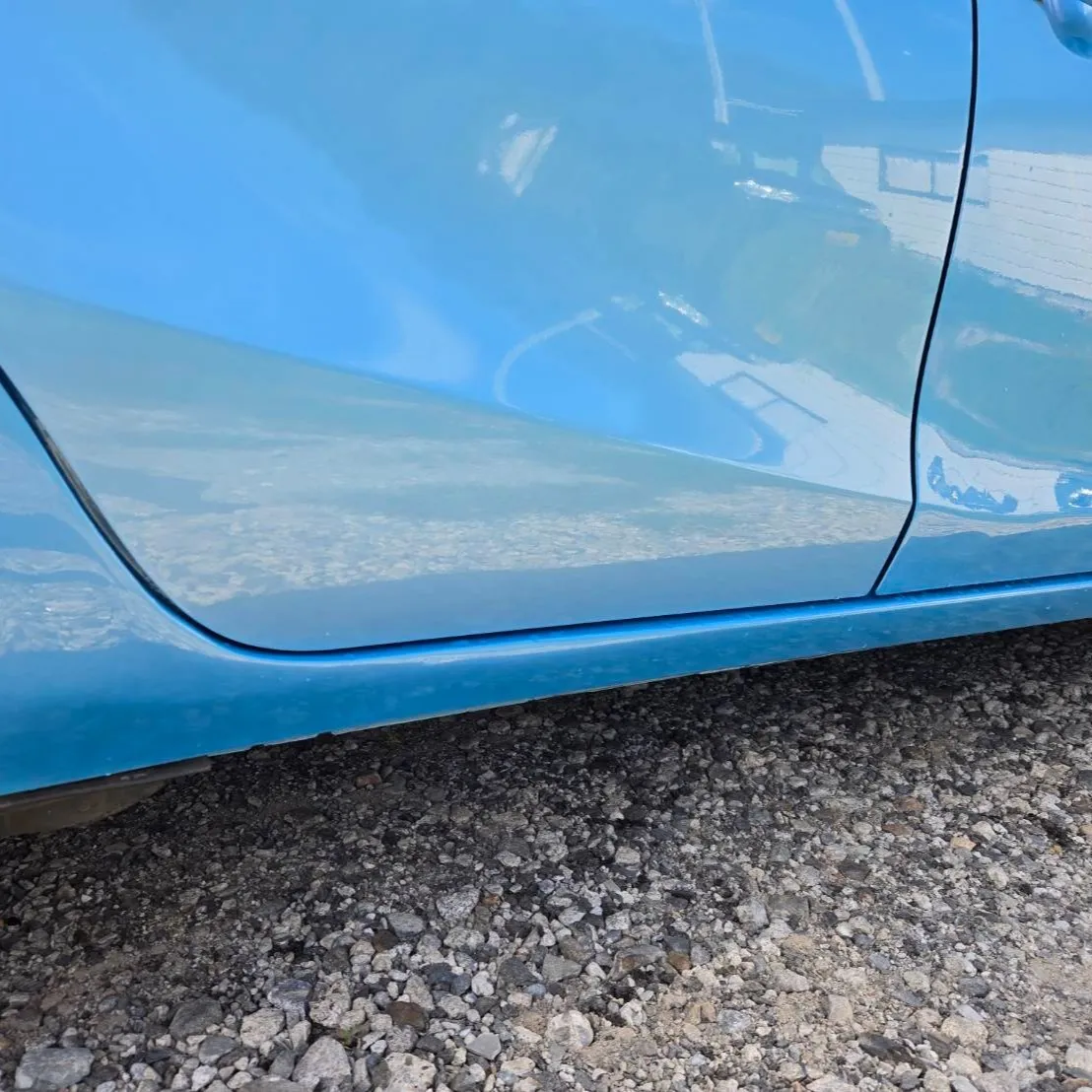 車をぶつけてしまった。