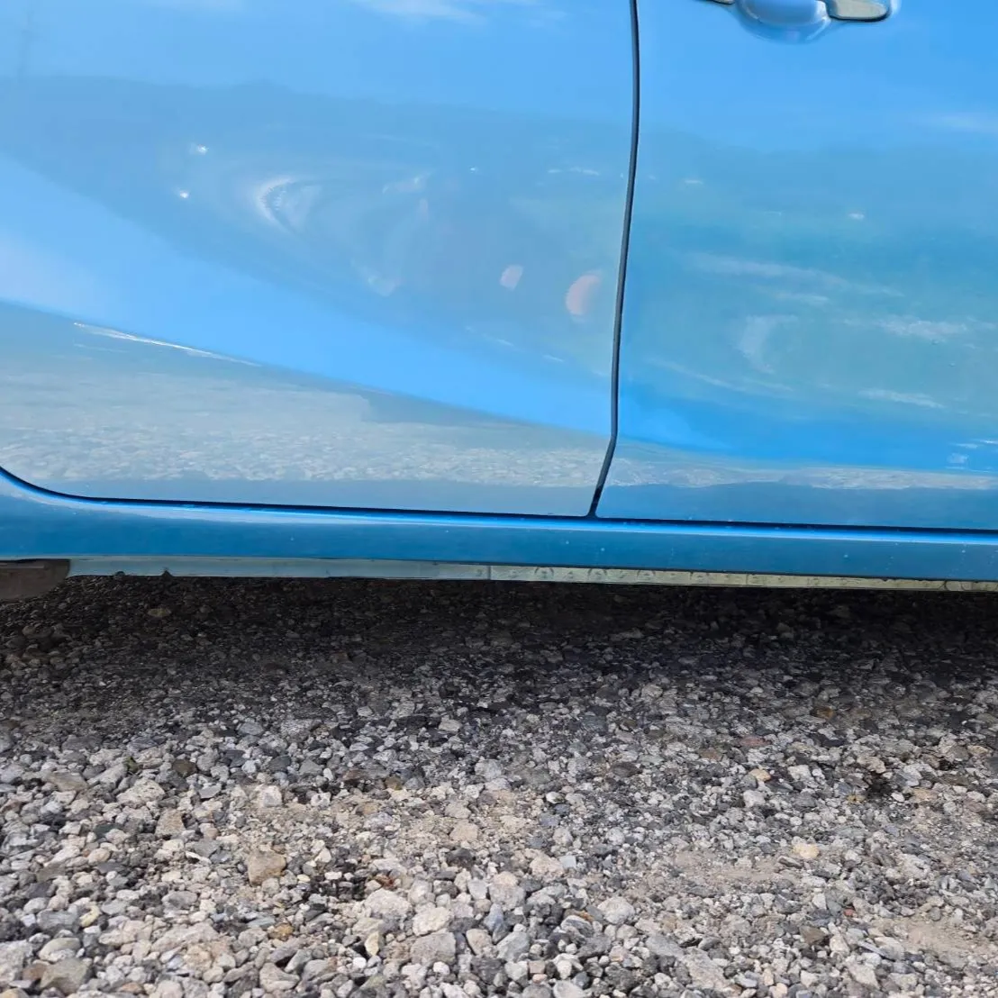 車をぶつけてしまった。